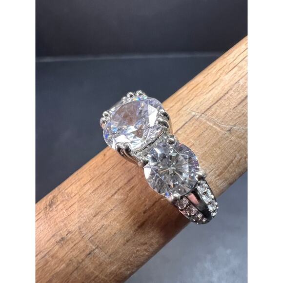 Vintage 3 stone CZ sterling silver ring size 7 - Picture 11 of 16